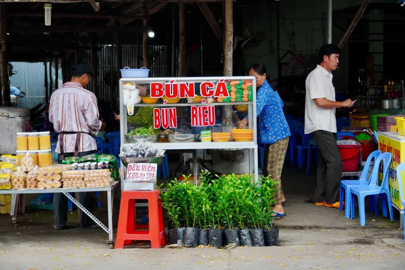 No Menu, No Frills, No Problem: How Gen Z Fell Hard for Street Food They Found on Their Phone